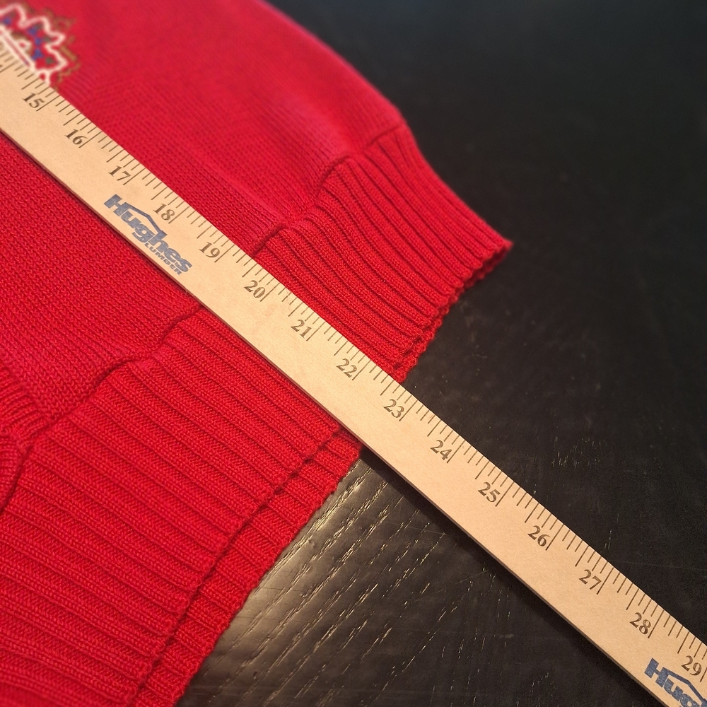 vintage Leslie Fay red sleeveless sweater embroidered vest size 10 - Picture 6 of 6